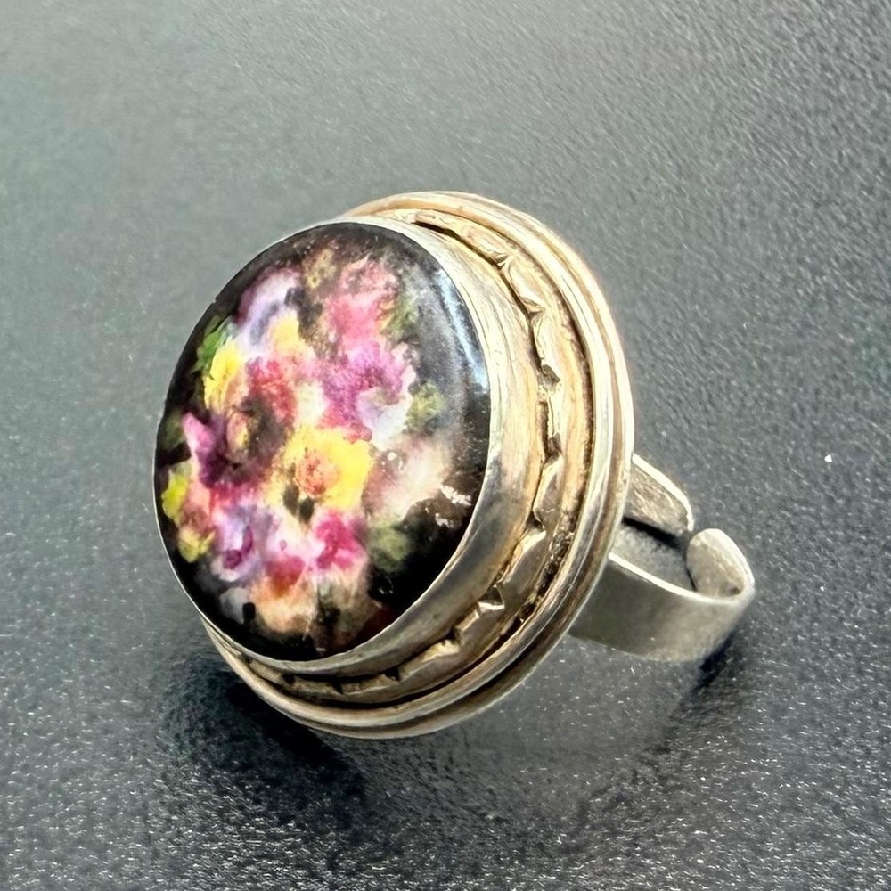 Mid Century Studio Silver‎ Hand Painted Porcelain Statement Ring - Picture 2 of 10